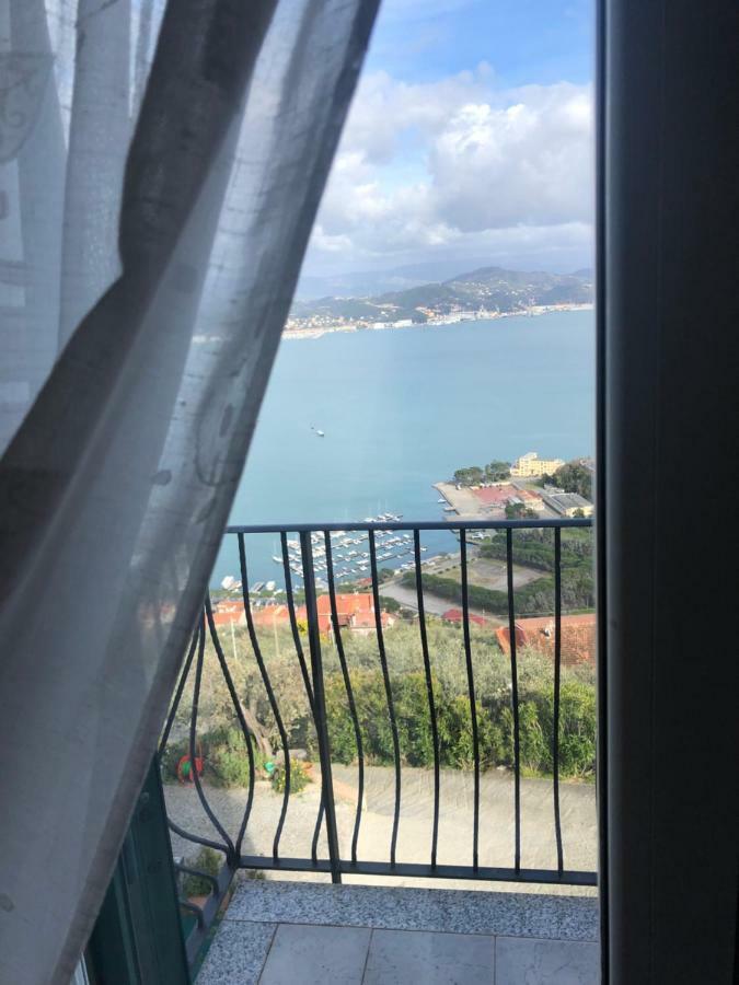 ラ・スペツィア La Finestra Sul Mareヴィラ エクステリア 写真